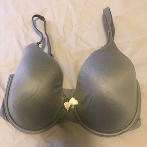 Victoria’s Secret body by Victoria bra